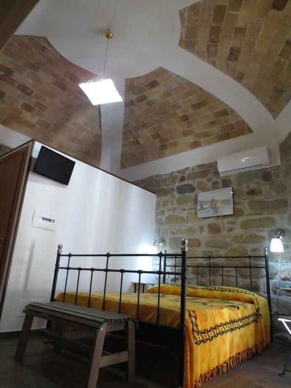 Aurora Bed And Breakfast Santo Stefano di Camastra Esterno foto