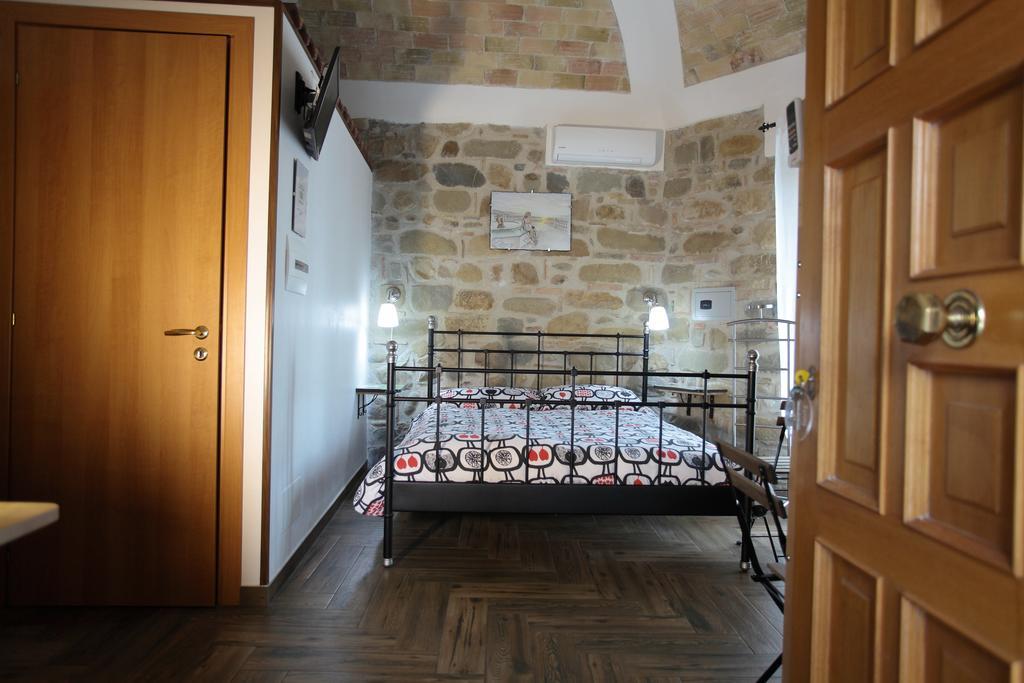 Aurora Bed And Breakfast Santo Stefano di Camastra Esterno foto