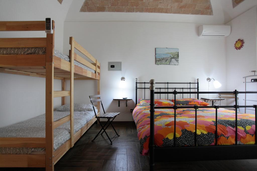 Aurora Bed And Breakfast Santo Stefano di Camastra Esterno foto